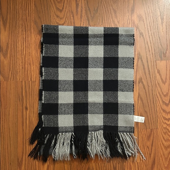 Old Navy Other - Old Navy Men’s Scarf